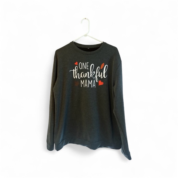 Gray 'One Thankful Mama' Women’s Crew Neck Sweatshirt - Picture 2 of 3